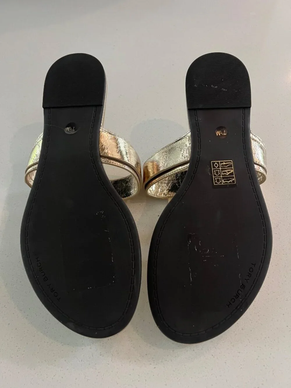 Tory Burch Selby gold Leather Thong Sandals flats slides size 7.5